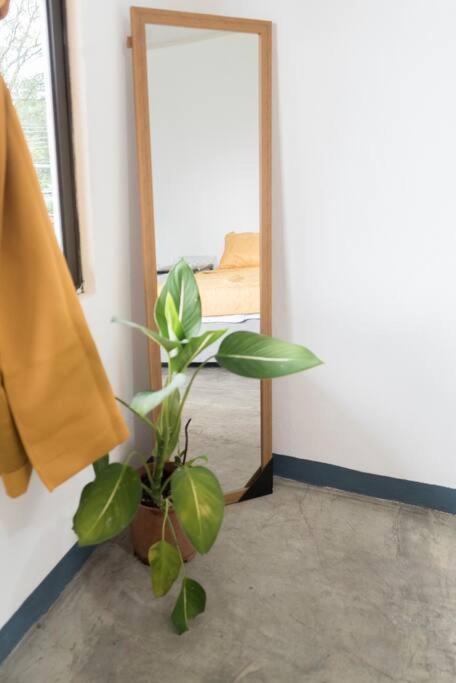Nappo 2 Alajuela, Heredia,sjo,5min From Airport No Parking